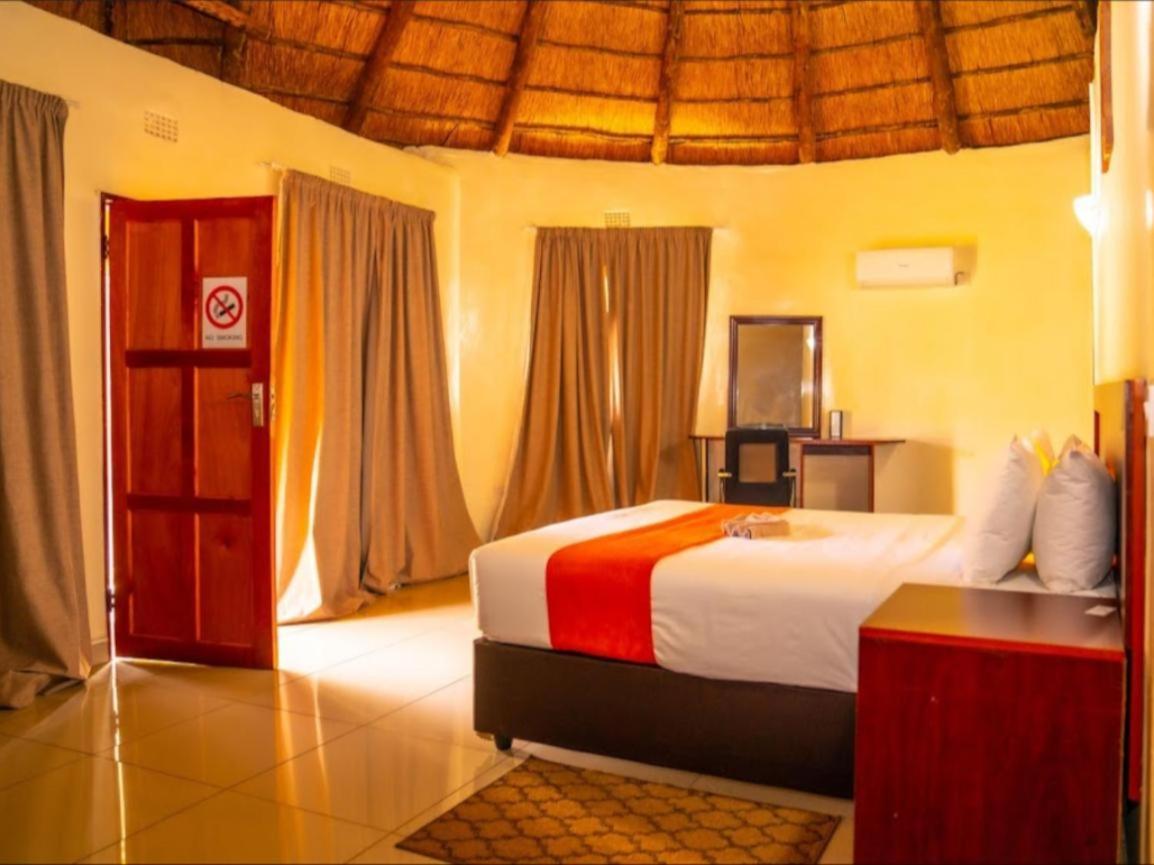 Nkanga Hotel Kasane Exteriör bild