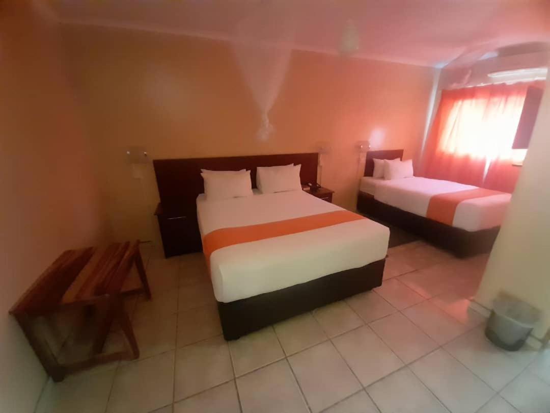 Nkanga Hotel Kasane Exteriör bild